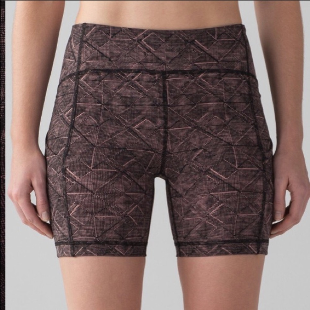 Lululemon Sole Training Short (6")